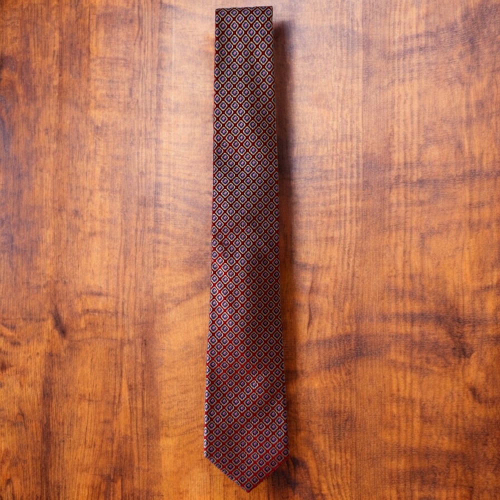 $275 - Holland & Sherry Red Blue Geometric Neck Tie - Saville Row - Made in USA - Picture 3 of 5